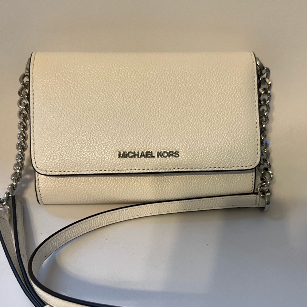 Michael Kors wallet chain